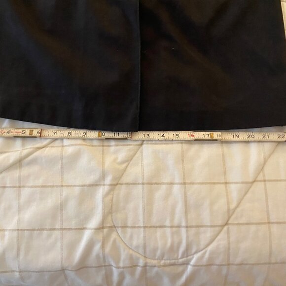 London Fog - M Petite -  Classic trench coat in black, same size as 8 almost - Picture 15 of 15